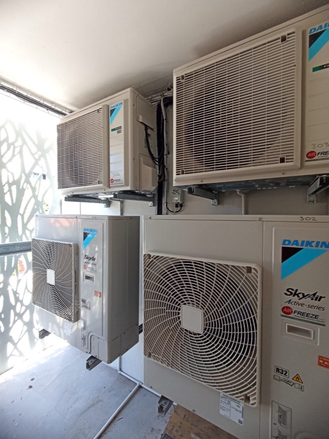 Air conditioning unit installation