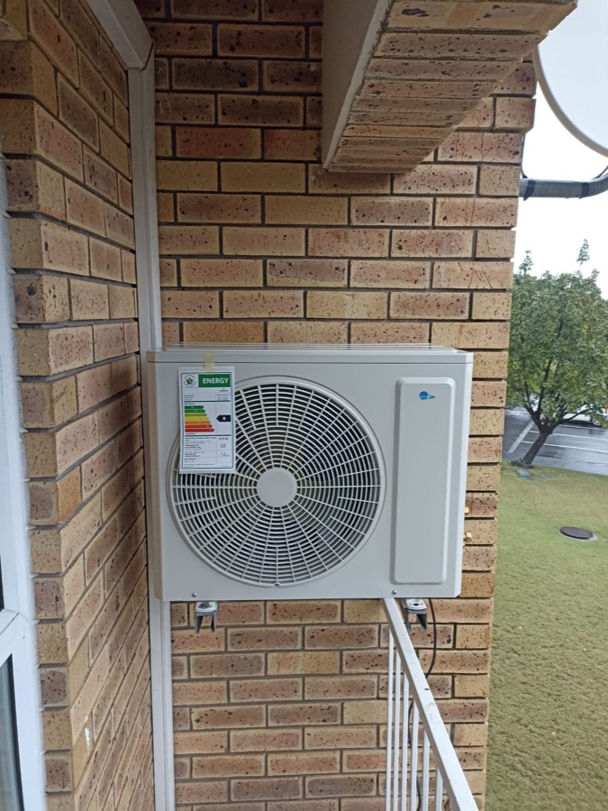 Air conditioning job completed by Milan Network